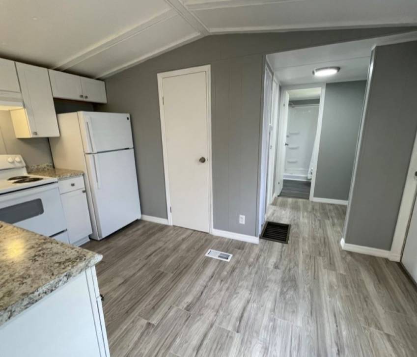 101 Woodside Lane a Winter Haven, FL Mobile or Manufactured Home for Sale